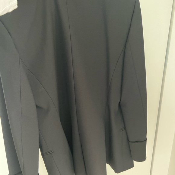 Classic Theory Blazer - Picture 5 of 6